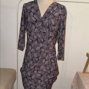 Elegant Anne Klein Black and cream Patterned Dress
